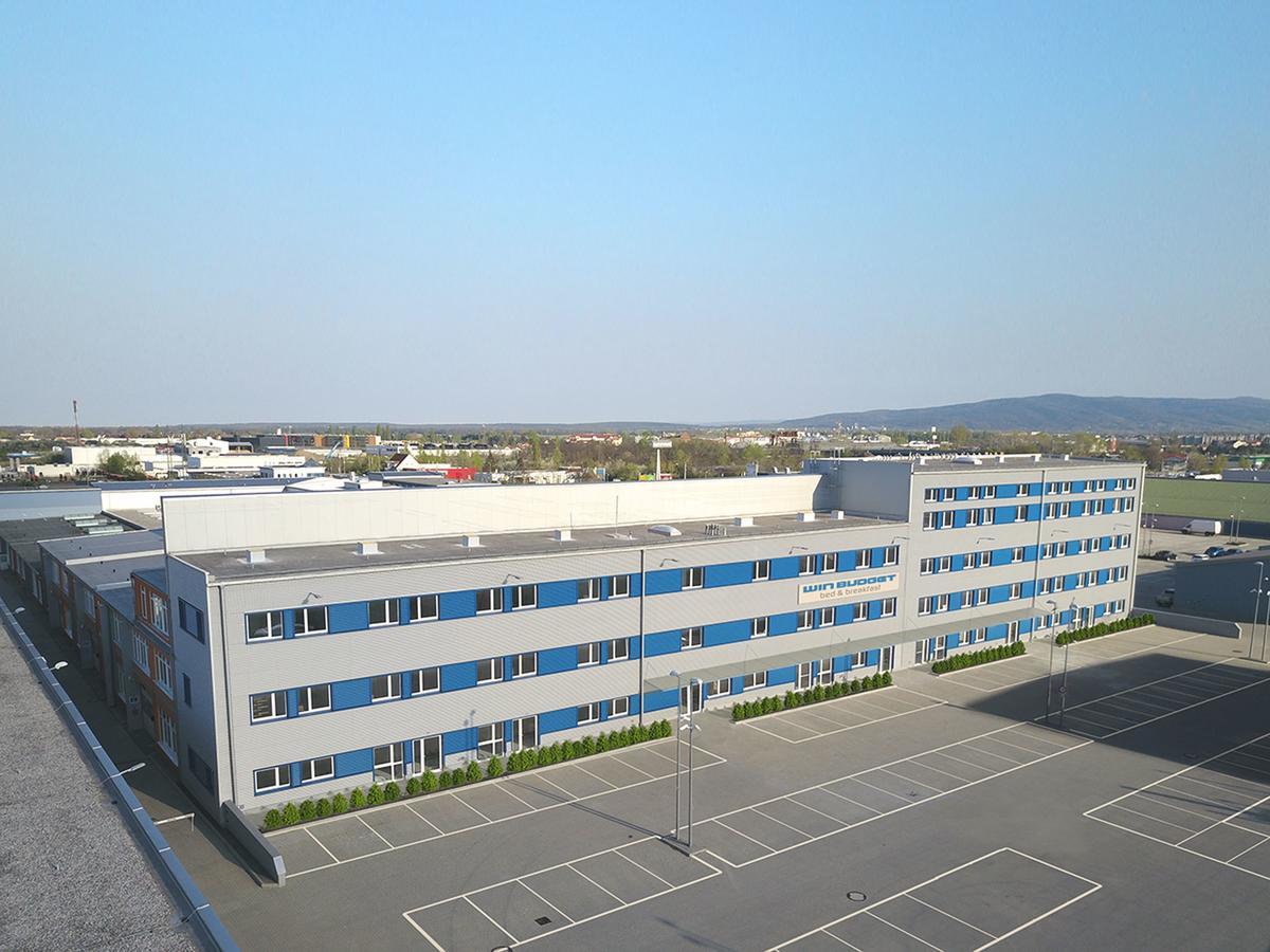 Winbudget "Bed&Breakfast" Vídeňské Nové Město Exteriér fotografie