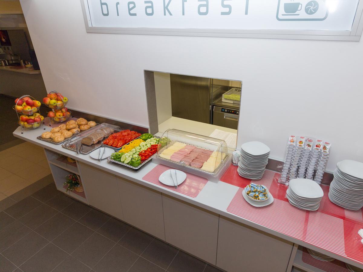 Winbudget "Bed&Breakfast" Vídeňské Nové Město Exteriér fotografie