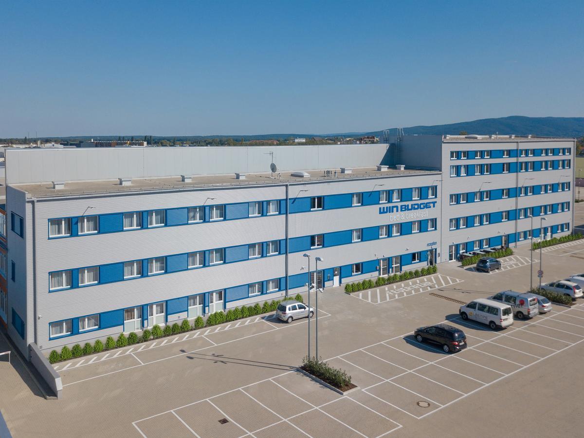 Winbudget "Bed&Breakfast" Vídeňské Nové Město Exteriér fotografie