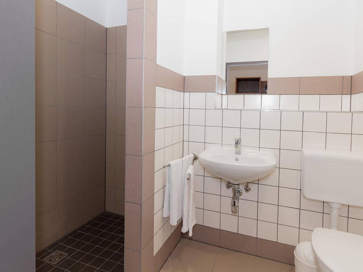Winbudget "Bed&Breakfast" Vídeňské Nové Město Exteriér fotografie